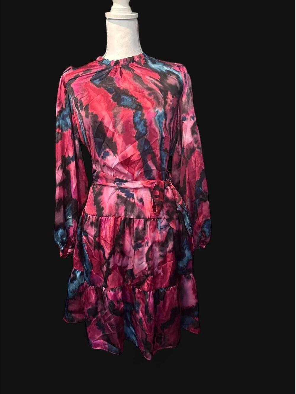 Julia Jordan size 10 Abstract Print Long Sleeve Tiered Midi Dress Tie Waist